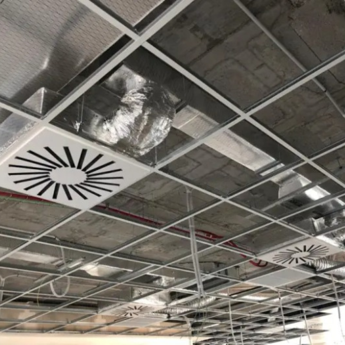 Sala técnica de SatClima de ventilación y extracción